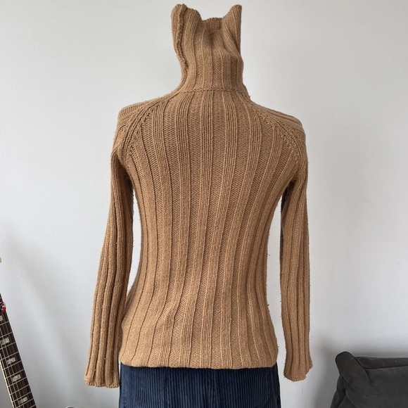 Vintage Dolce & Gabbana Sweater - Picture 4 of 10